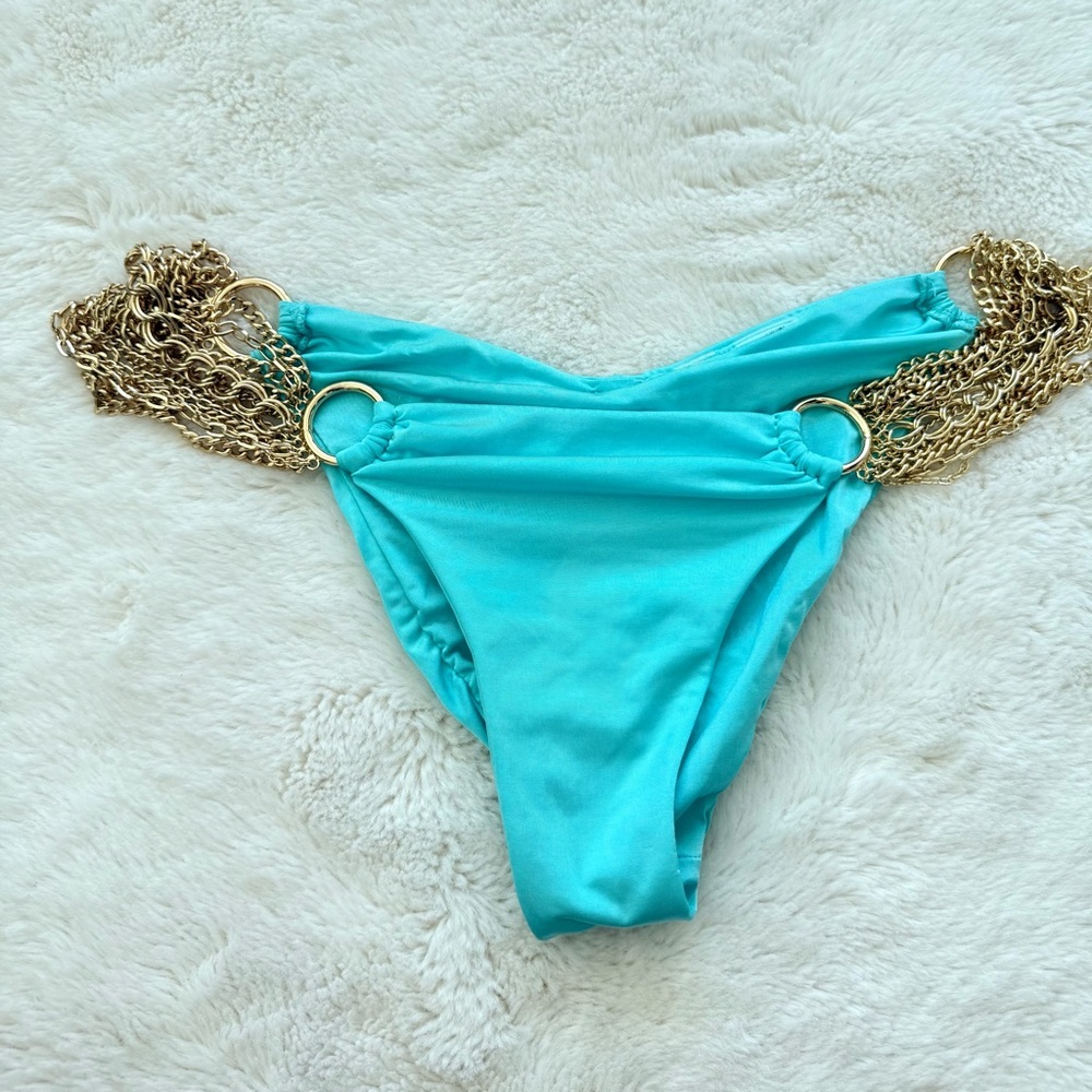 Beach Bunny women bikini bottom with chain size L
